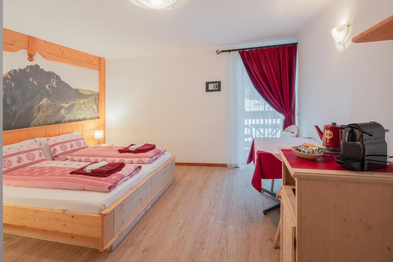 B&B Agriturismo Cesa Ciasates กานาเซย์ ภายนอก รูปภาพ